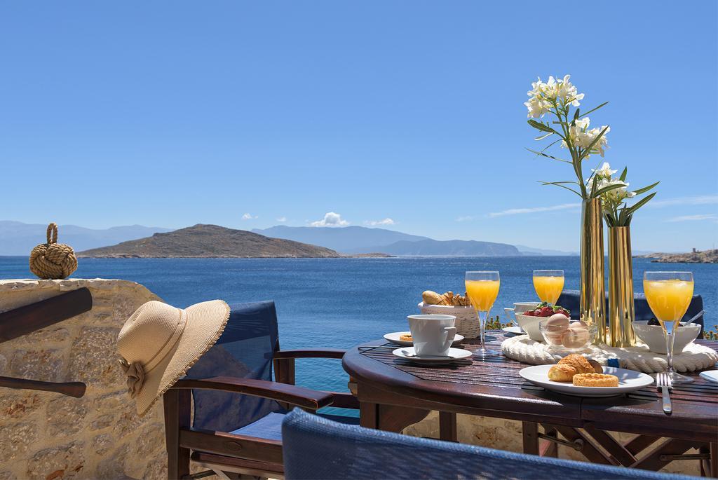 Villa Admiral'S House Chalki Town Exterior foto