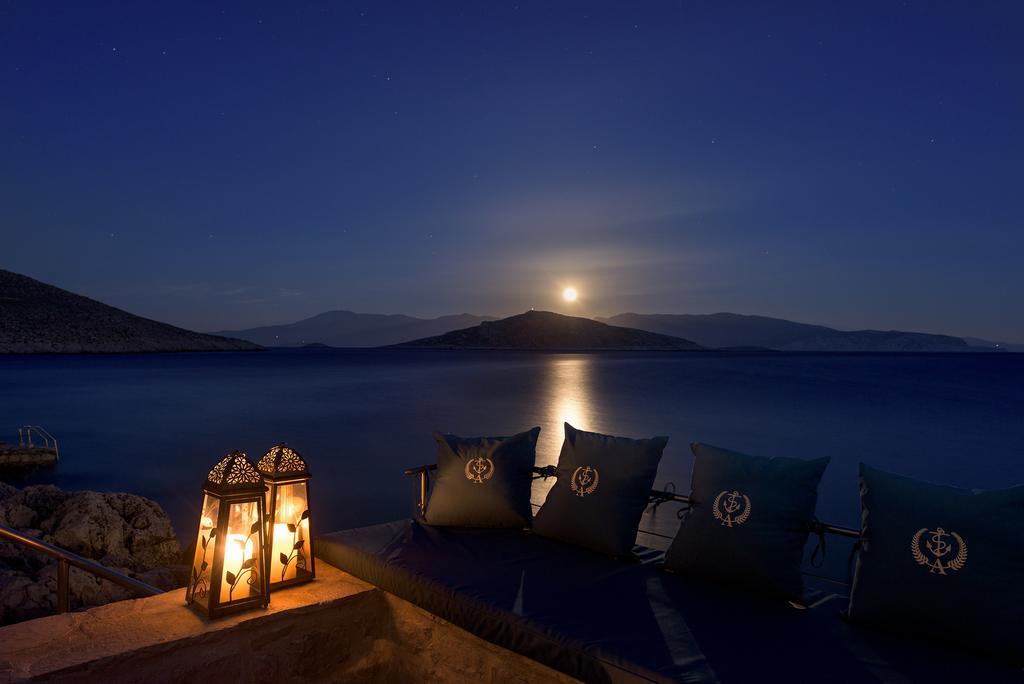 Villa Admiral'S House Chalki Town Exterior foto
